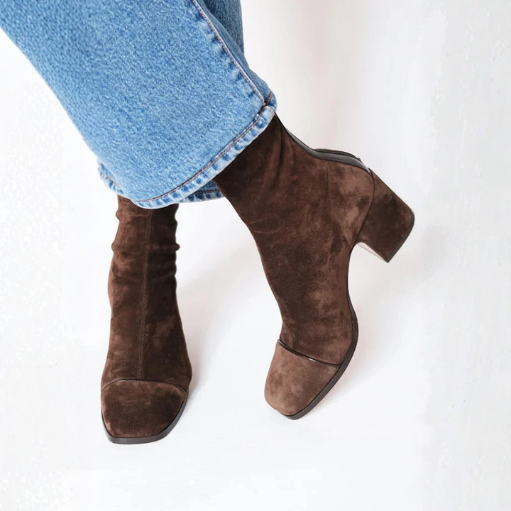 AMÉLIE | Elegant Suede Ankle Boots